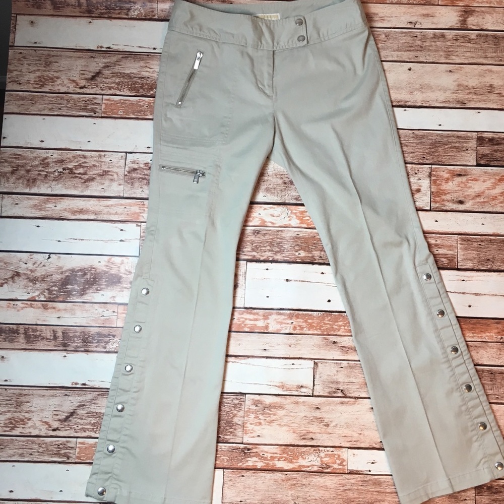 🎉{Michael Kors} snappy, khaki pants